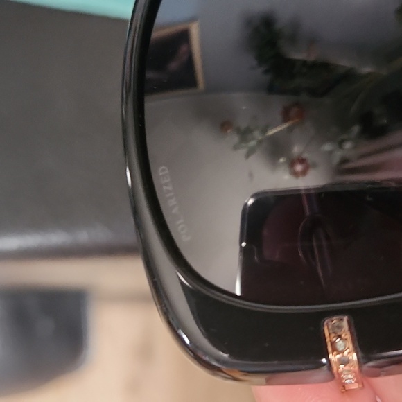 Tiffany sunglasses - Picture 2 of 7